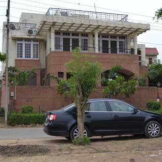 TG Stays DLF City Club, Gurgaon 1